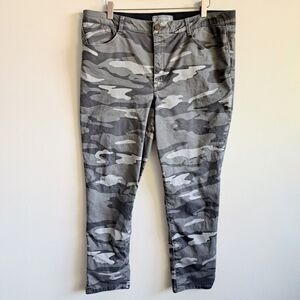 Wit & Wisdom Pants High Rise Ankle Skimmer Absolution Camo Women's Sz 16